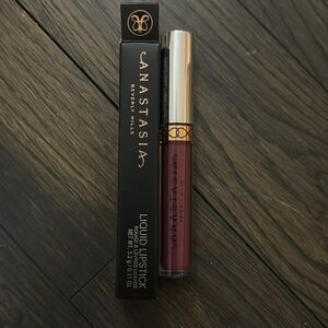 Anastasia Beverly hills liquid lipstick trust issues